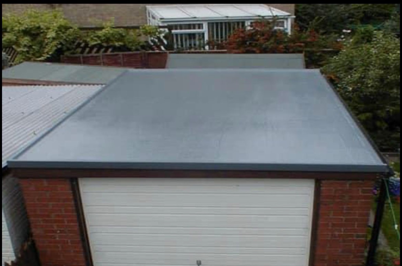 Rubber flat roof on a detached garage
